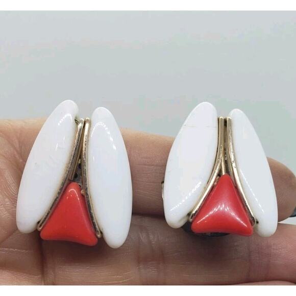 Vintage Earrings White & Orange Wired Clip West Germany Mid Century Retro 1950s - Picture 2 of 7